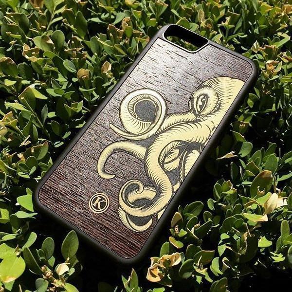 Kraken 2.0 Handmade Gold Wenge Wood Galaxy S20 Case by Keyway